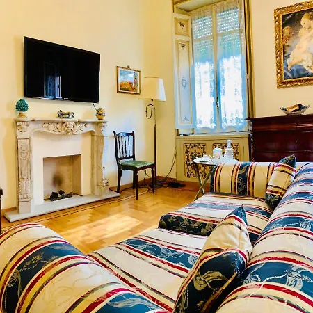 Apartment House Borghese Rome