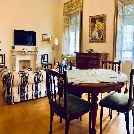 Apartament House Borghese *